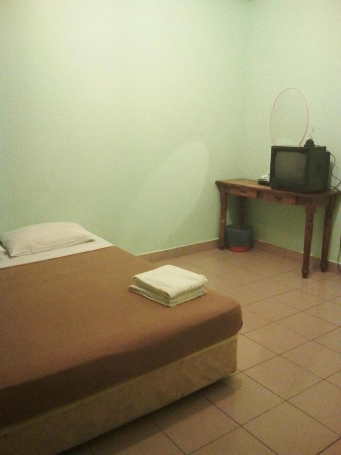 Century Hotel Inanam Кота-Кинабалу Экстерьер фото