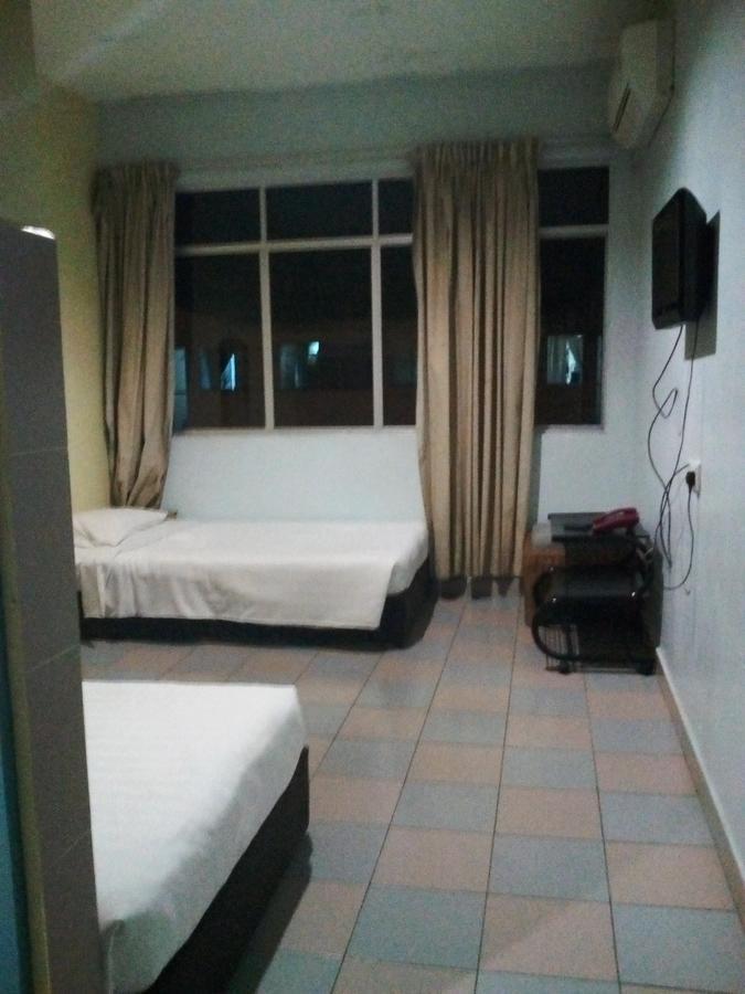 Century Hotel Inanam Кота-Кинабалу Экстерьер фото